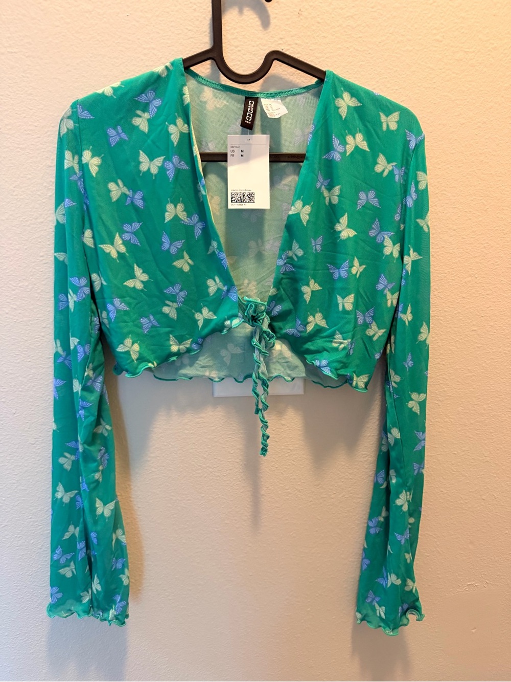 H&M Green Butterfly Tie-Front Long Sleeve Crop Top
